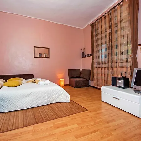 Stela - One Bedroom *