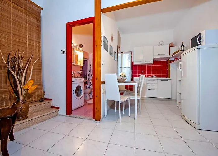 Stela - One Bedroom Daire