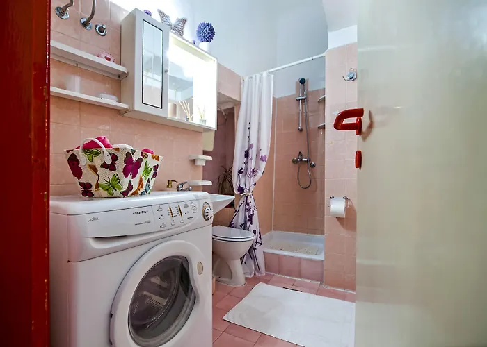 Stela - One Bedroom Apartment *