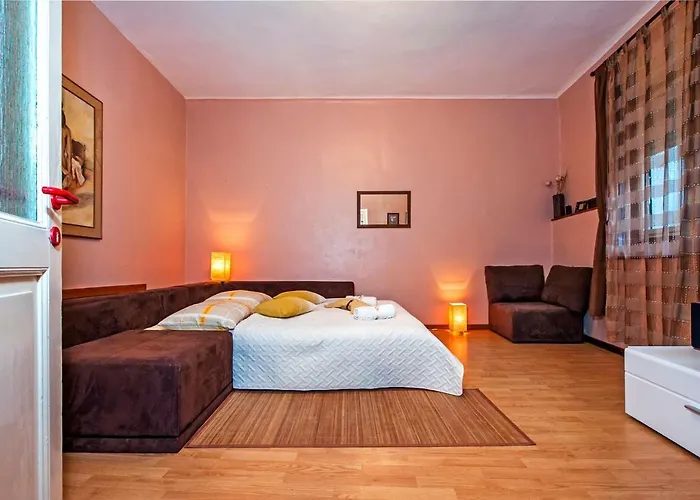 Stela - One Bedroom Apartment