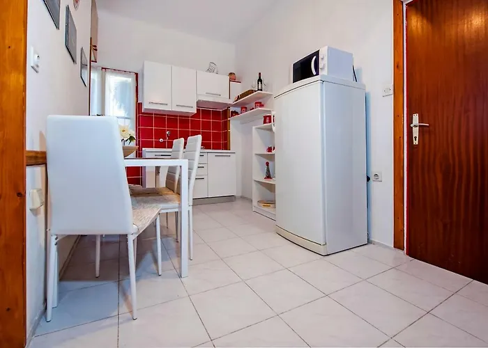 Stela - One Bedroom Apartment